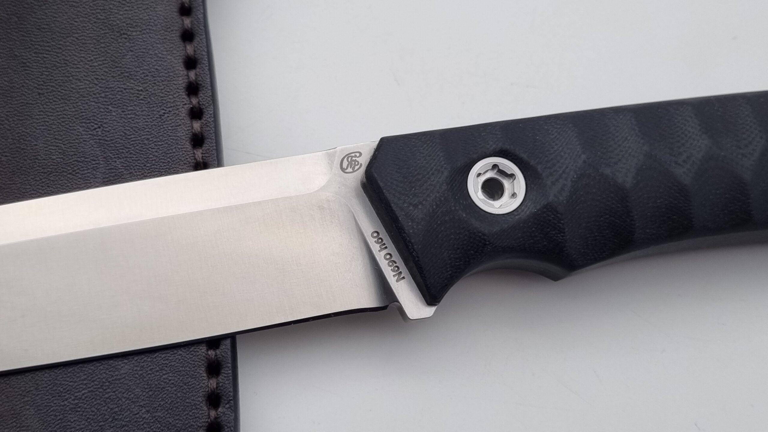 B-Ware Jäger JARS Messer N690 Stahl 60 HRC Outdoor Jagd Bushcraft Messer Black Lederscheide