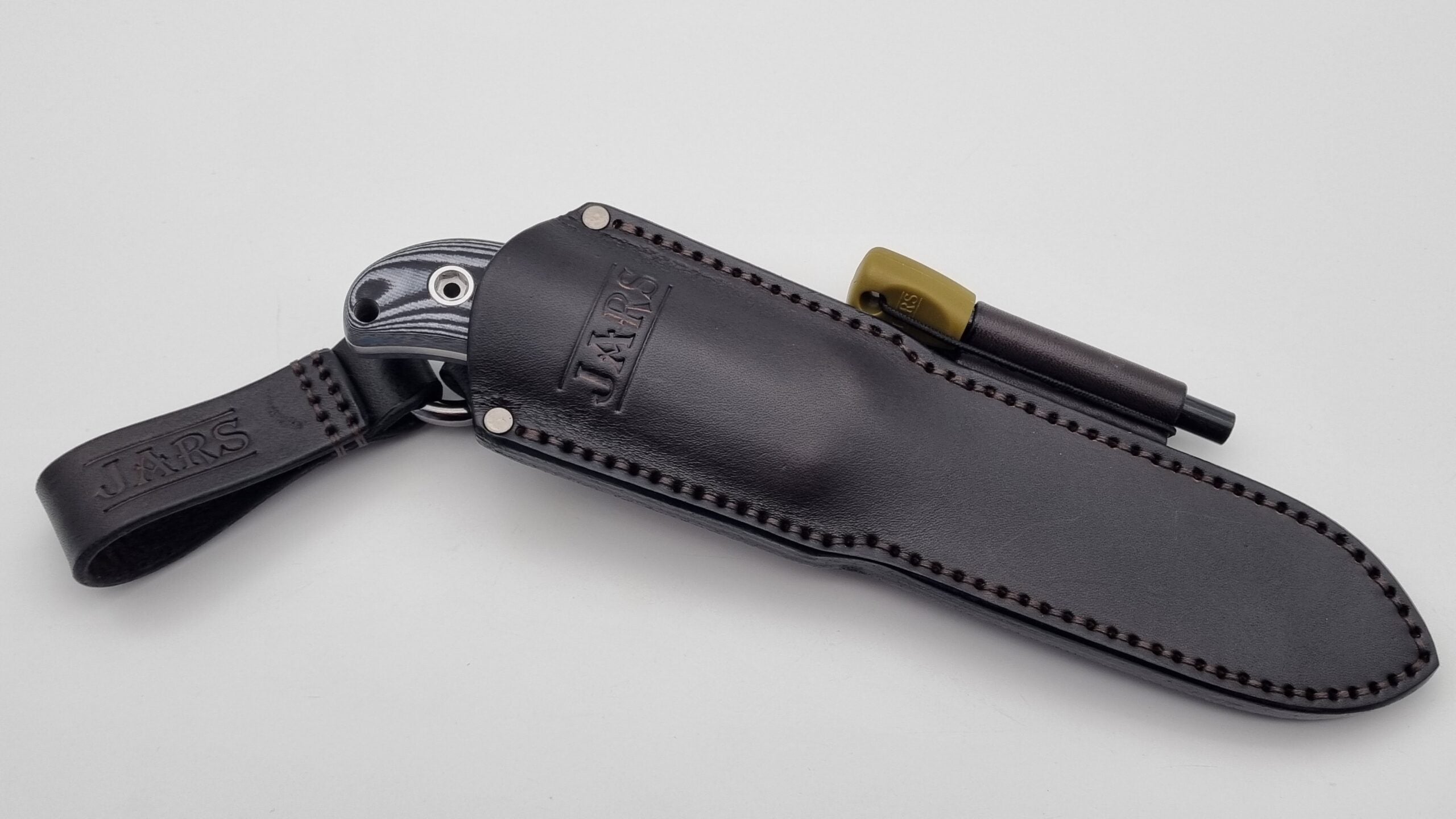 M  JARS Lederscheide für Irbis Norka Luchs Bombfrog Jäger Coluber Adler Keiler Forelle Bitis Wolf Odin