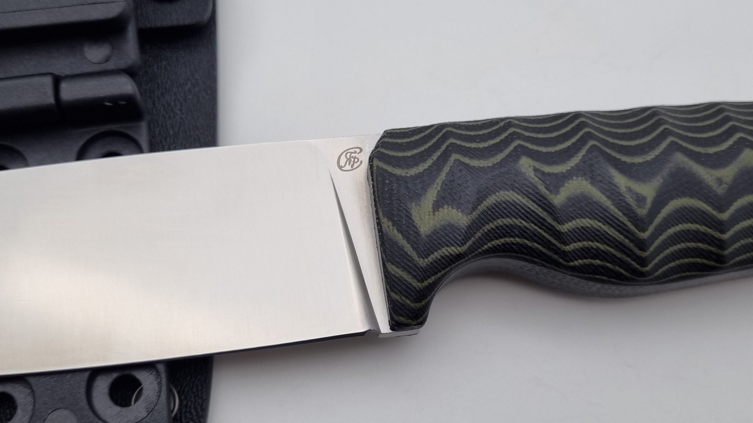 Berserker JARS Jagd Outdoor Messer Green/Black Micarta Kydex