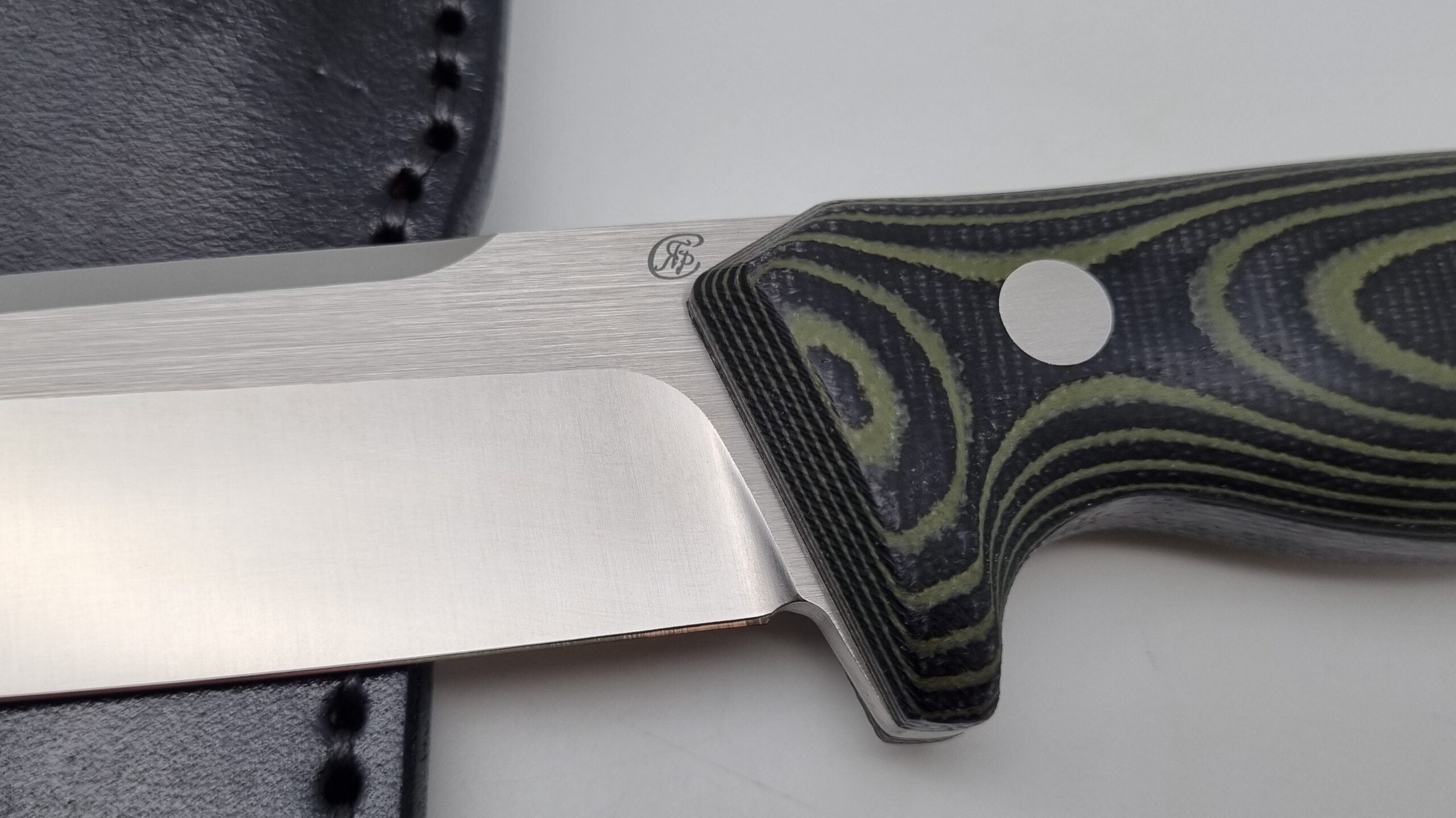 Odin M 2.0 JARS Messer Outdoor Jagd Messer Green/Black Micarta
