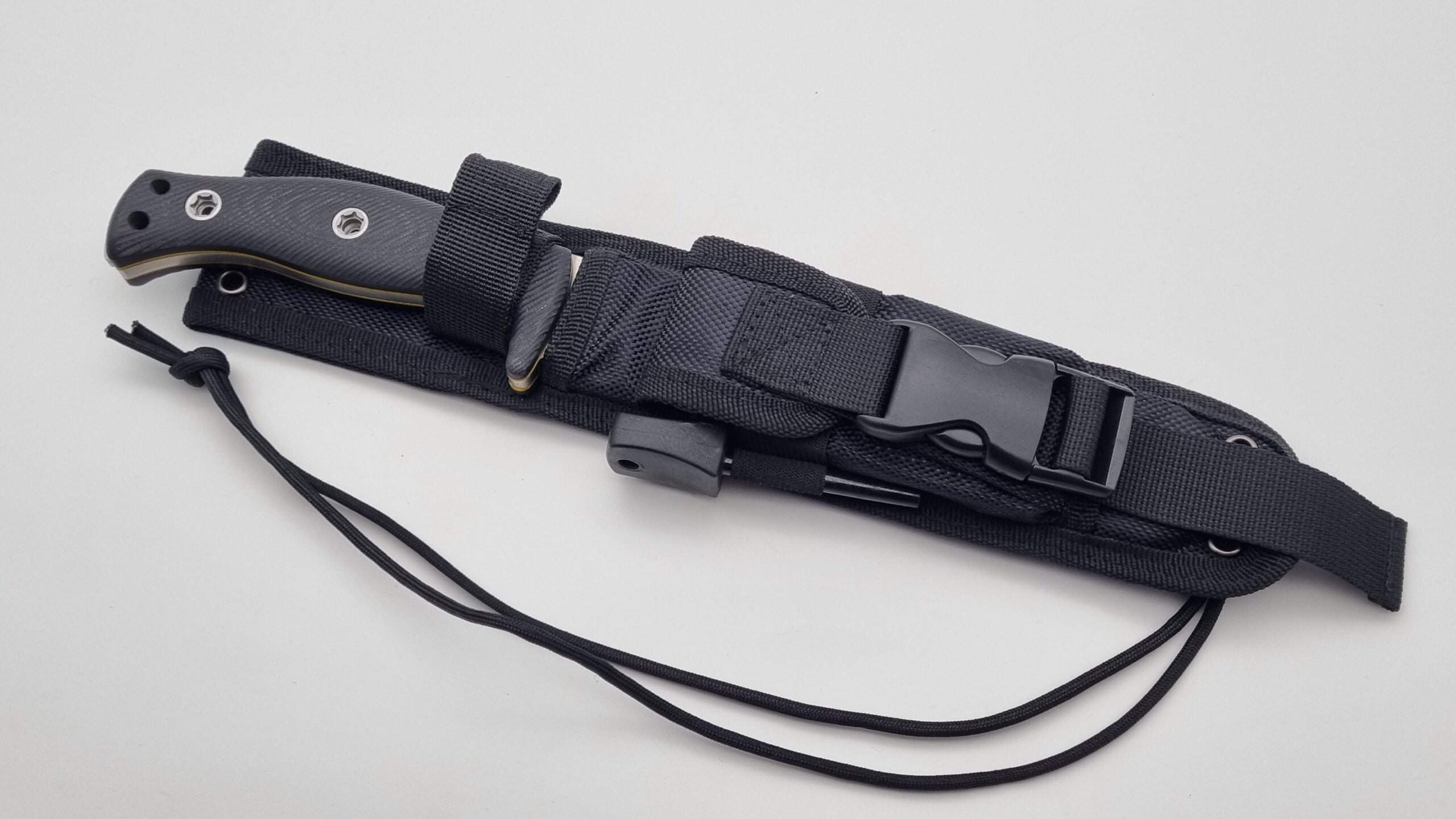 Taktische Cordura Messerscheide für Krait und Crotalus mit Feuerstahl und Keramikstein