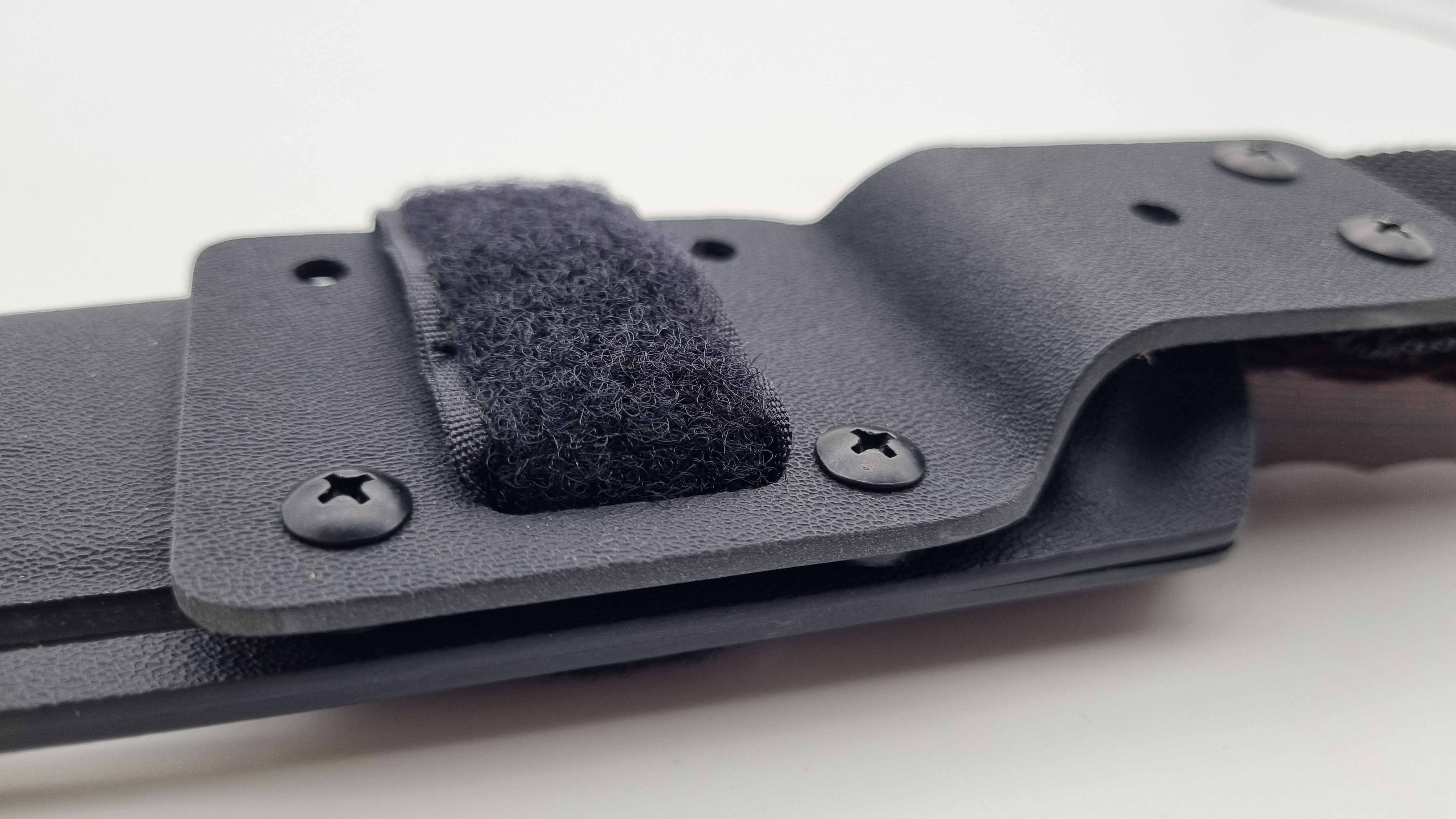 Universal Kydex Dangler-Adapter mit Cordura Gurtring und Klettstreifen Größe L