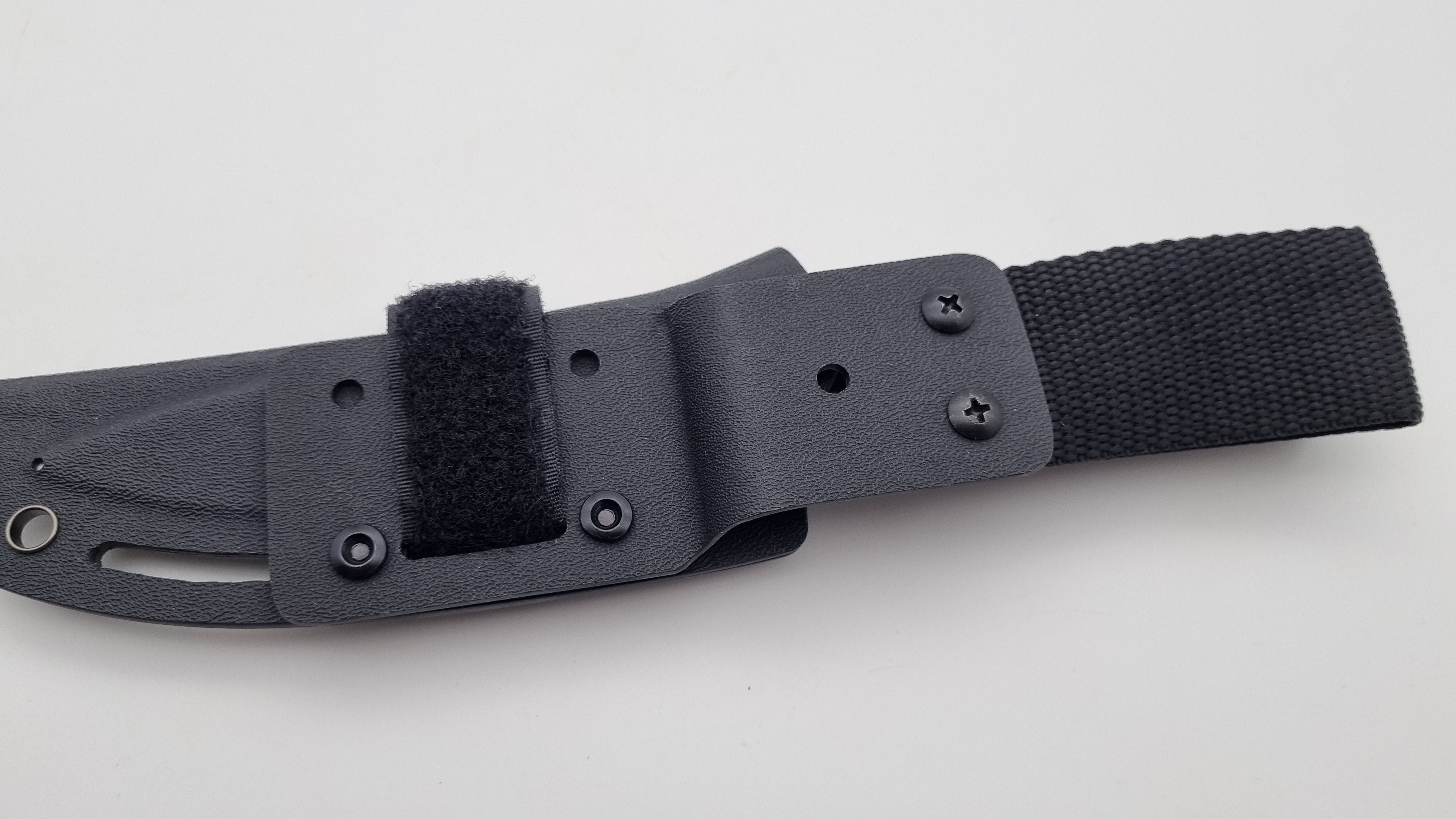 Universal Kydex Dangler-Adapter mit Cordura Gurtring und Klettstreifen Größe M