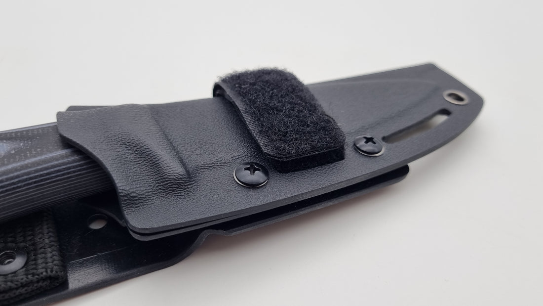 Universal Kydex Dangler-Adapter mit Cordura Gurtring und Klettstreifen Größe M
