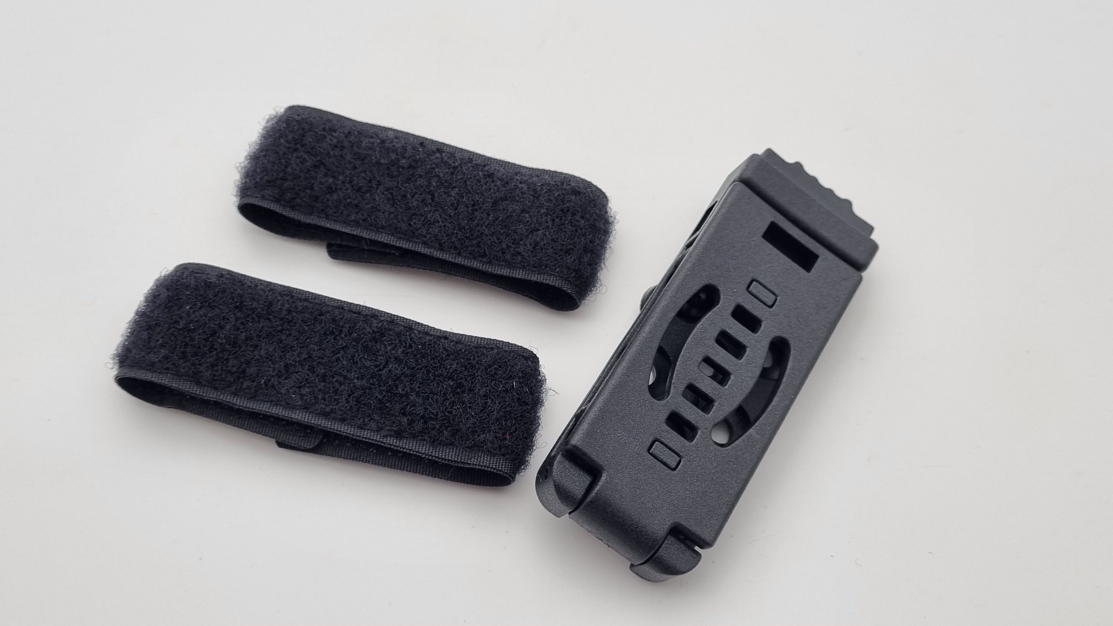Universal Tandem Adapter mit Tek Lok und 2 Klettstreifen für Paar Trageweise